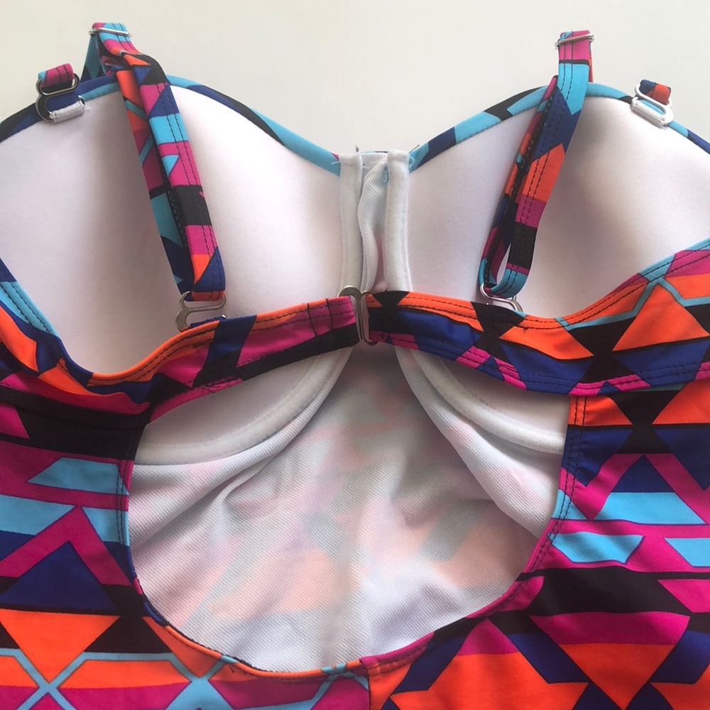 Swin One Piece - Picture 3 of 7